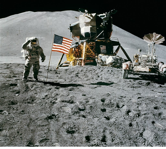 Фотокадр из миссии "Аполлон-15" (показан полностью, точно по оригиналу НАСА и без излишеств, внесённых автором SpaceForYou).